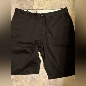 Black VOLCOM shorts size L